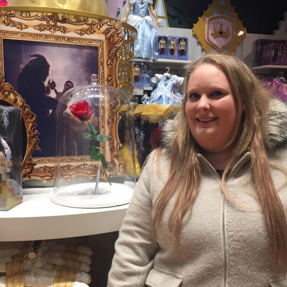 Meet your Posher, Christina - Picture 1 of 1